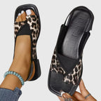 Sandales plates à brides croisées bicolores leopard imprimé pour femme