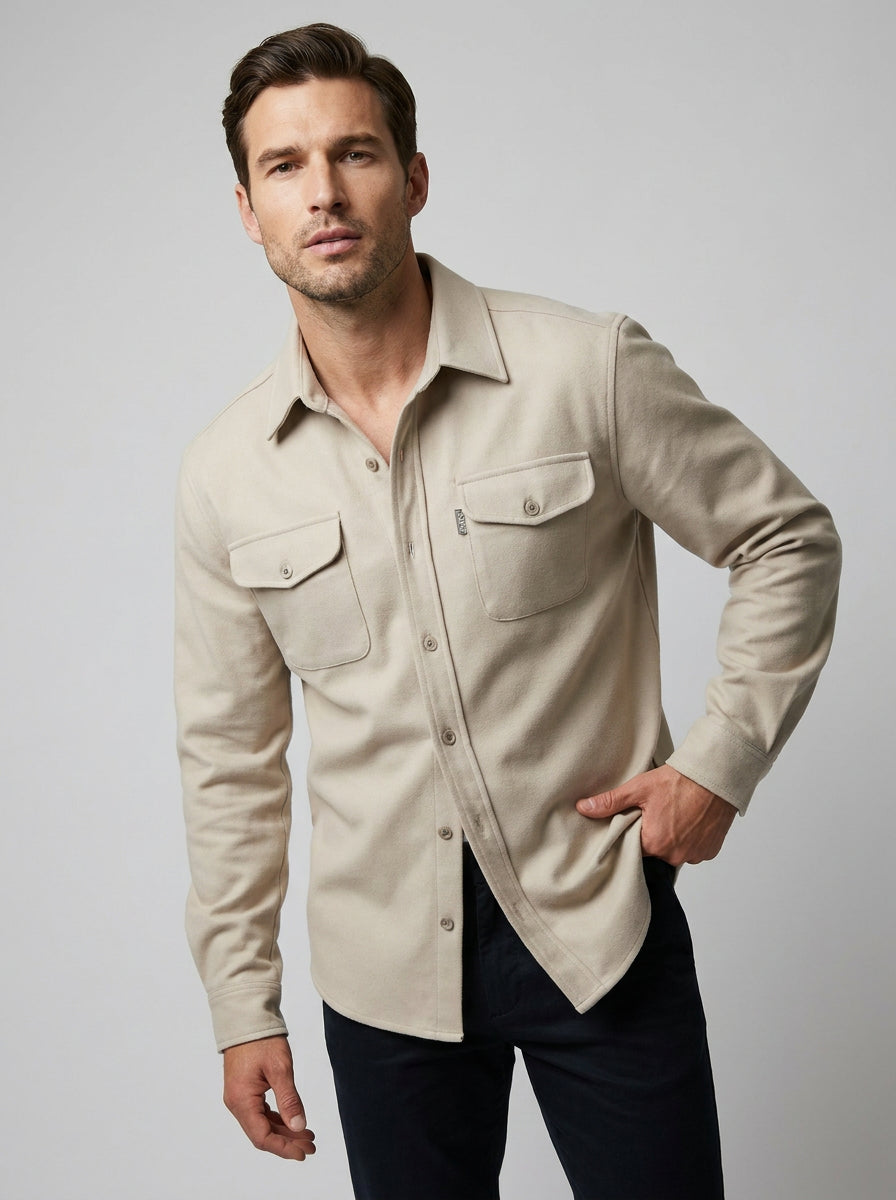 Surchemise à col classique et poches poitrine crème pour homme
