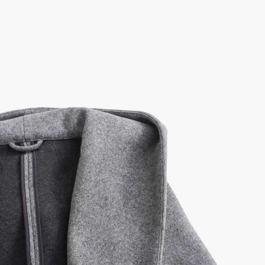 Trench long à capuche et ceinture pour femme – vue 3