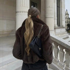 Veste courte fausse fourrure col classique pour femme – vue 4