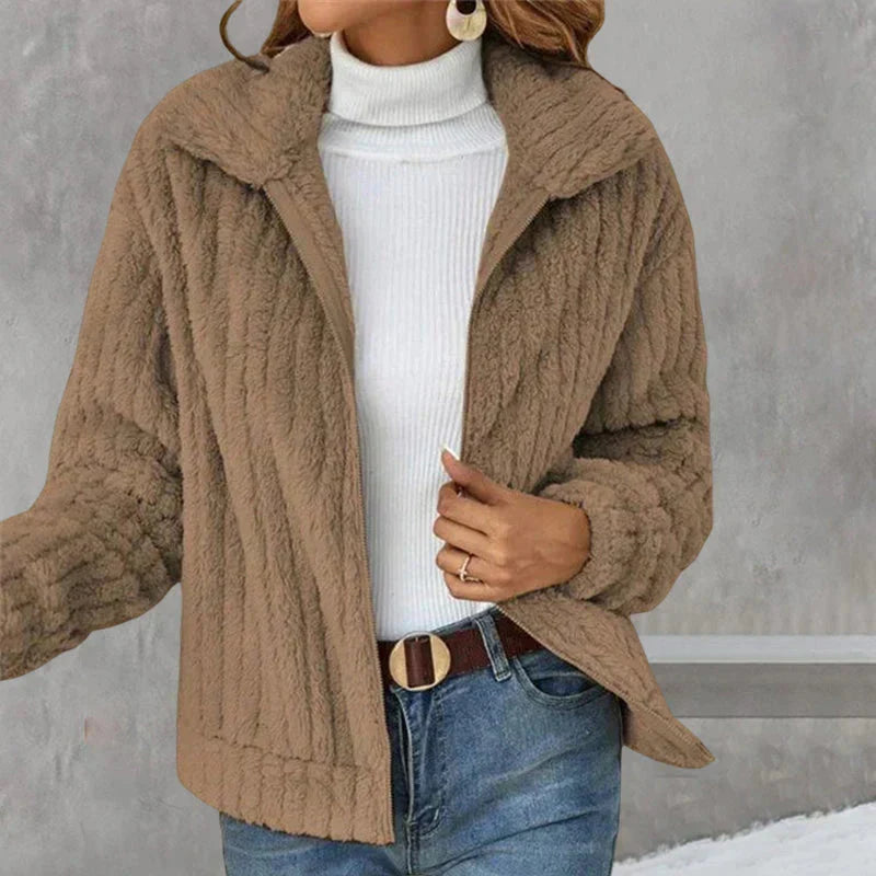 Veste zippée douce col montant kaki pour femme