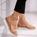 Profil latéral droit de la sandal espadrille