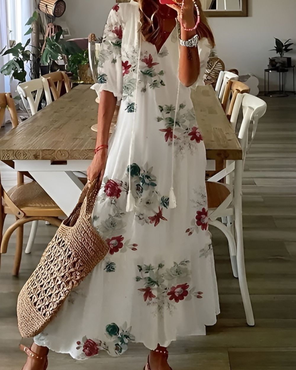 Vue complète de la robe maxi ikat sur mannequin