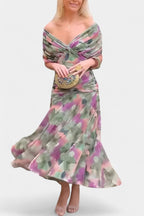 Robe longue en pose de trois-quarts, profil droit