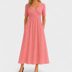 Robe portée en longueur complète jusqu'aux chevilles