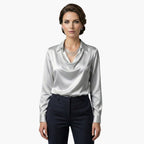 Blouse satinée détail de la manche