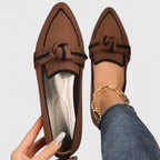 Mocassin loafer porté de profil, affichant la silhouette pointue