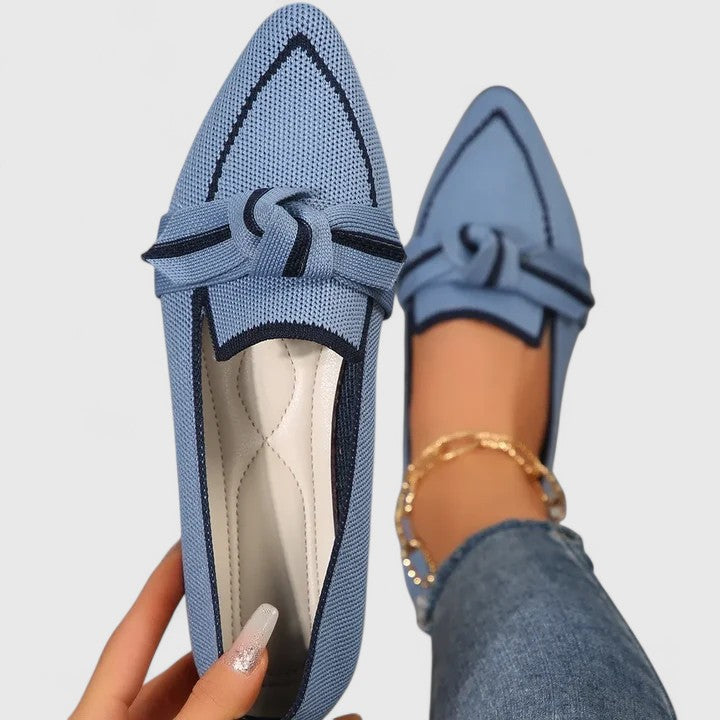 Mocassins loafer pointus à nœud, vue de trois quarts