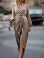 Robe portée de profil, vue latérale complète